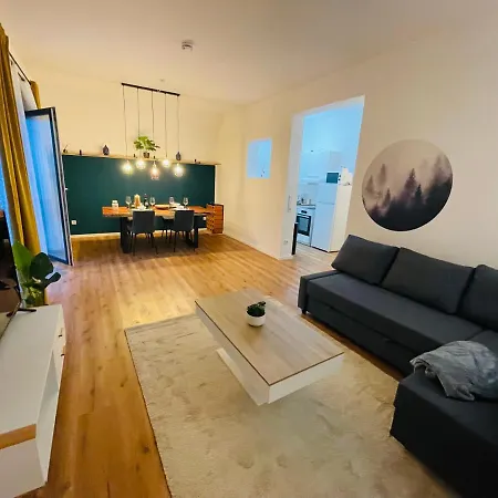Ferienwohnung Modern * Gemuetlich * Nespresso * Terrasse * Netflix Duisburg Exterior foto